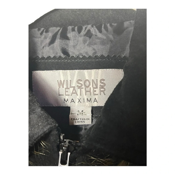 C2. WILSON LEATHER MAXIMA SUEDE WITH FAUX FUR JACKET WITH BELT SIZE MEDIUM BLACK - Picture 4 of 7